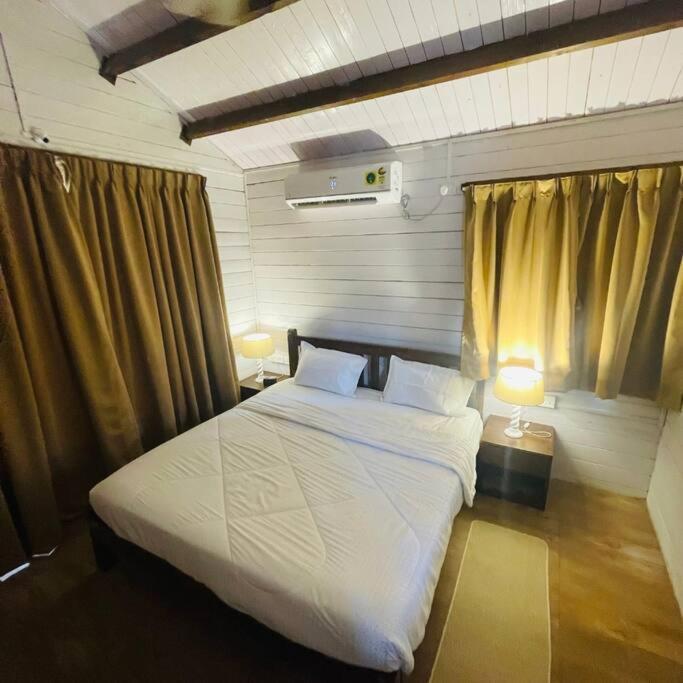 Waterrock Stays The Mango Tree Chalet Pune Exteriör bild