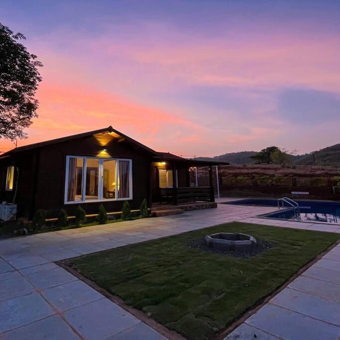 Waterrock Stays The Mango Tree Chalet Pune Exteriör bild