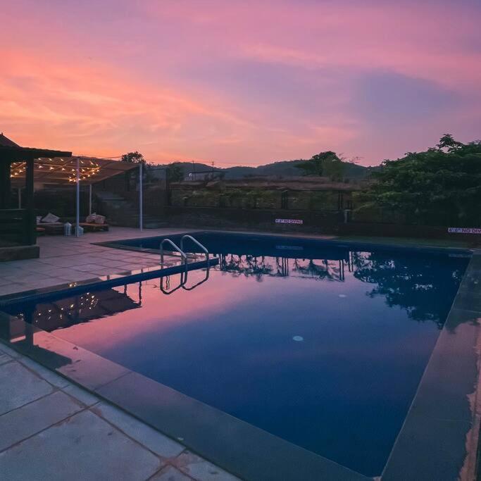Waterrock Stays The Mango Tree Chalet Pune Exteriör bild